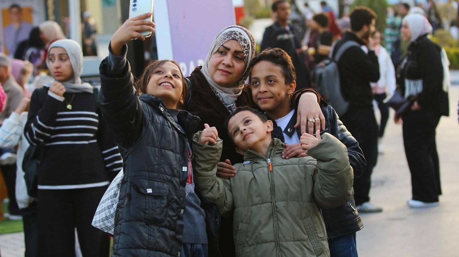 الأم في معرض القاهرة الدولي للكتاب.. شريك أصيل في صناعة الوعي