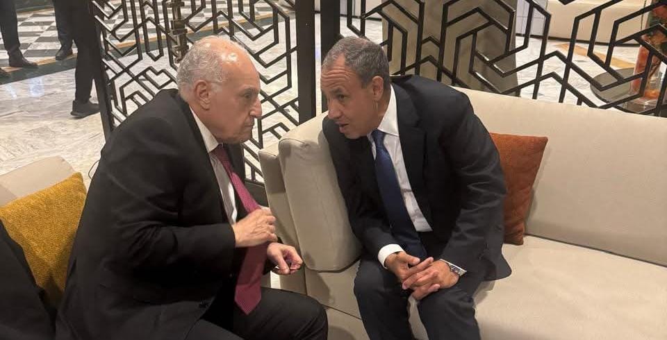 وزير الخارجية يلتقي وزير الدولة وزير الشؤون الخارجية الجزائري