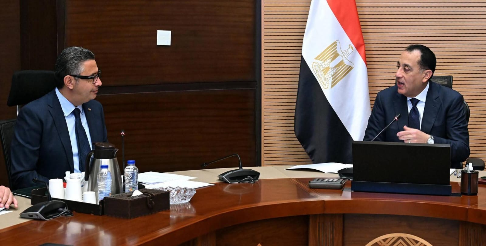 رئيس الوزراء يتابع مع وزير التموين خطة الاستعداد لاستقبال شهر رمضان