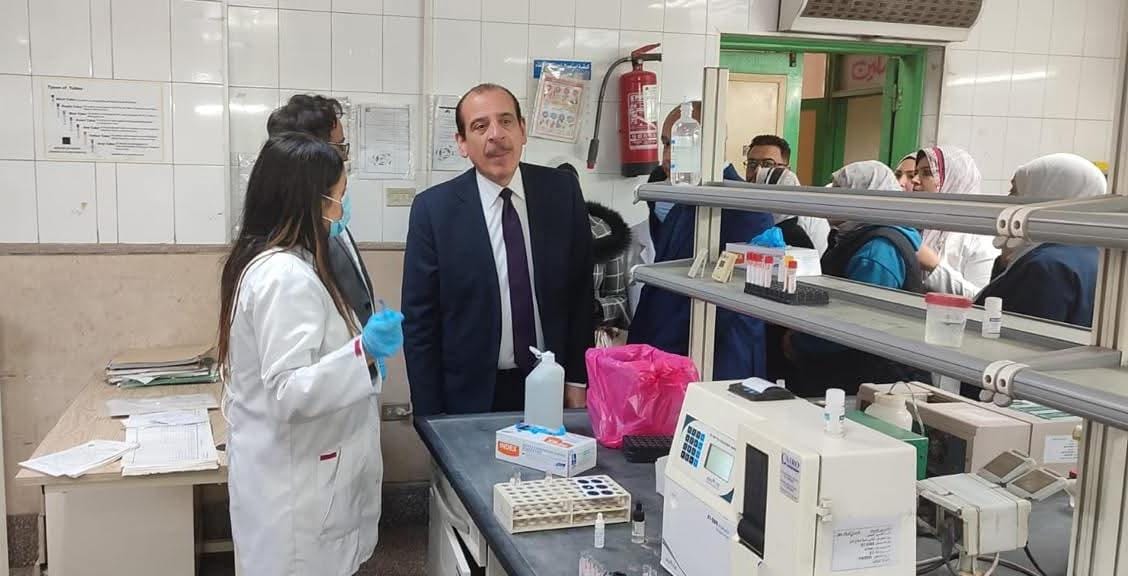 نائب وزير الصحة يتفقد مستشفى التحرير العام بالجيزة