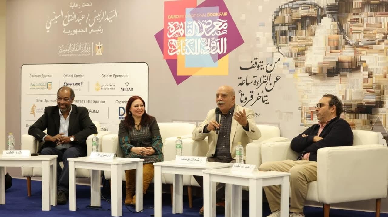 روائيون ونقاد: نجيب محفوظ وصل إلى العالمية من بوابة المكان المصري