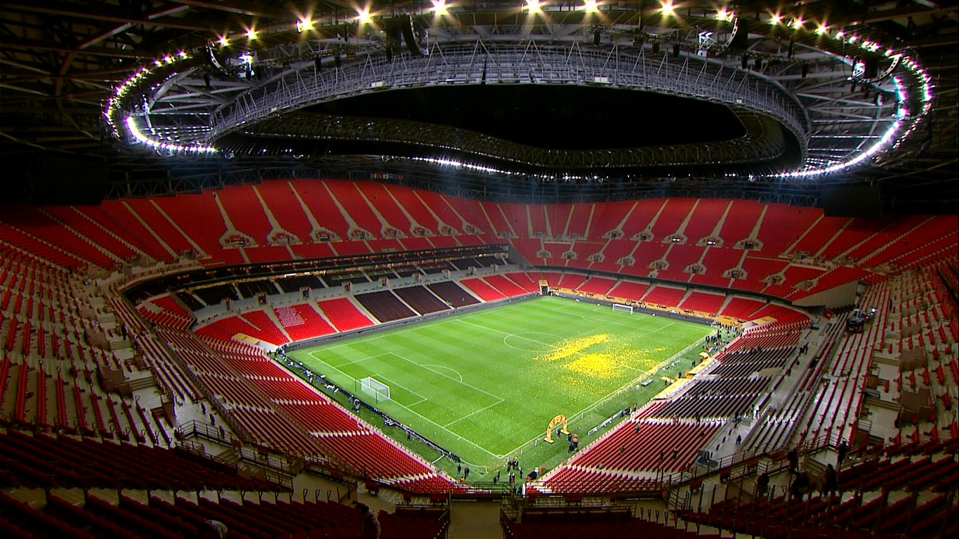 مشاجرة بين الصحفيين تفسد مؤتمر مدرب السنغال وتجبره على المغادرة (خاص)