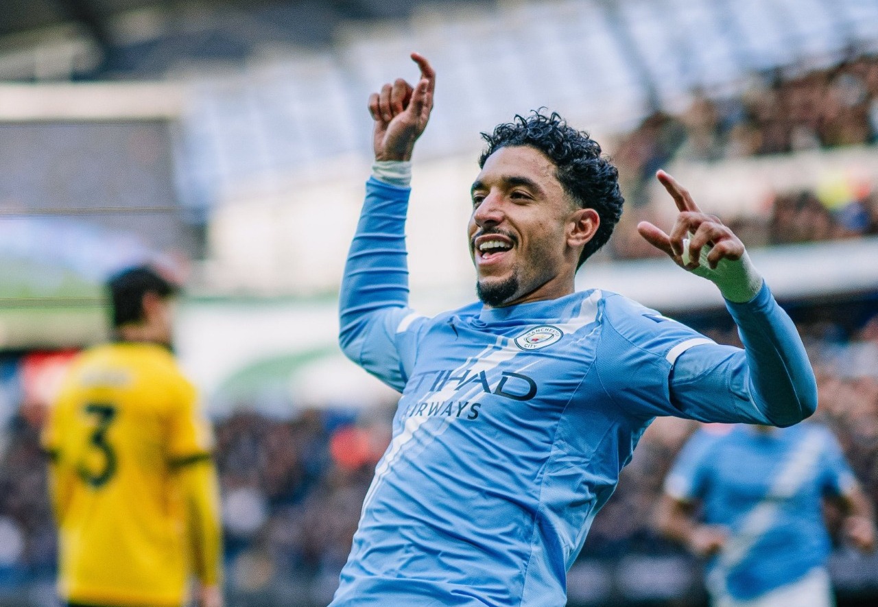 مرموش يسجل في فوز مانشستر سيتي على ولفرهامبتون بالدوري الإنجليزي