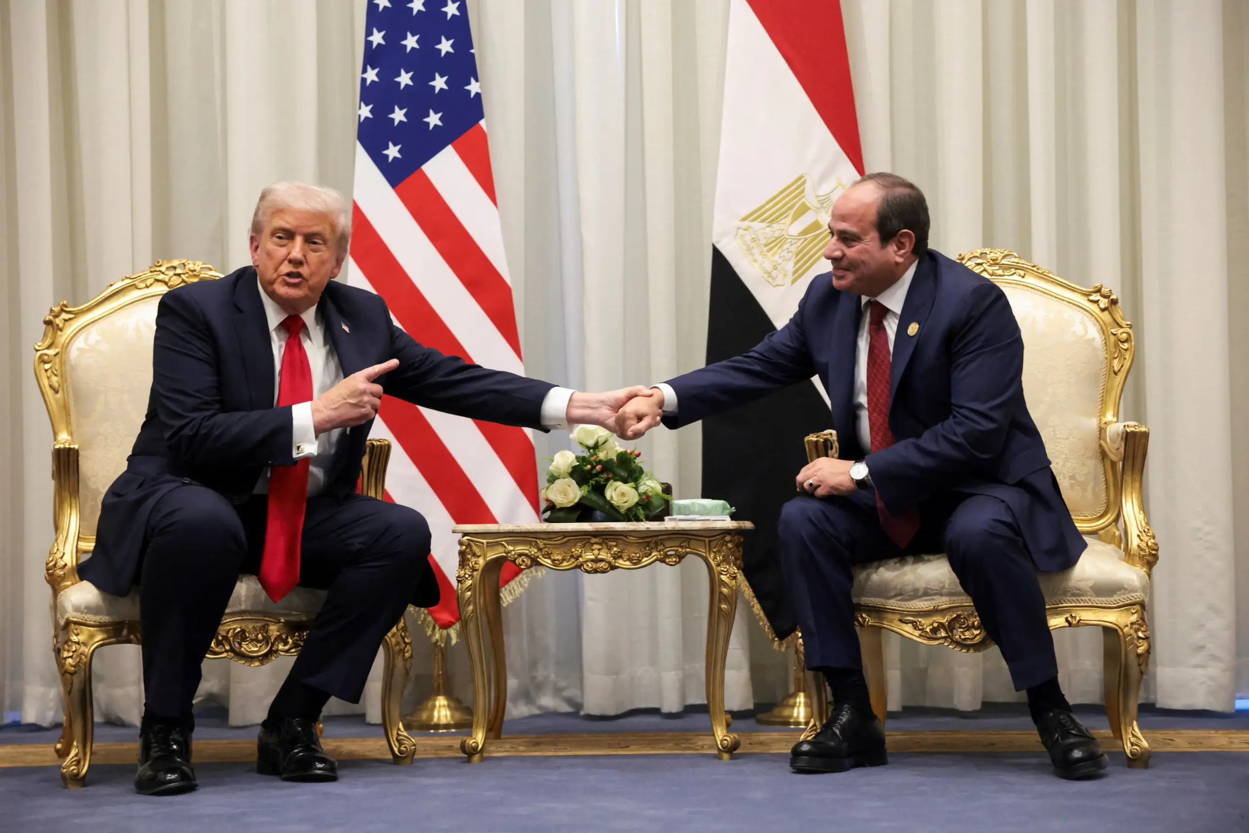 ترامب يعرض استئناف الوساطة بين مصر وإثيوبيا.. والسيسي يرد 