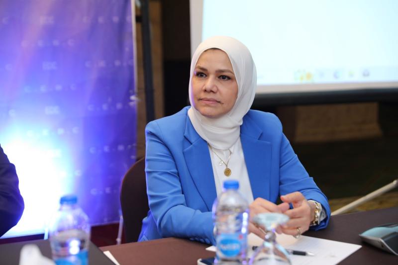 رئيسة مصلحة الضرائب:  إنشاء مراكز للخدمات الضريبية المتميزة