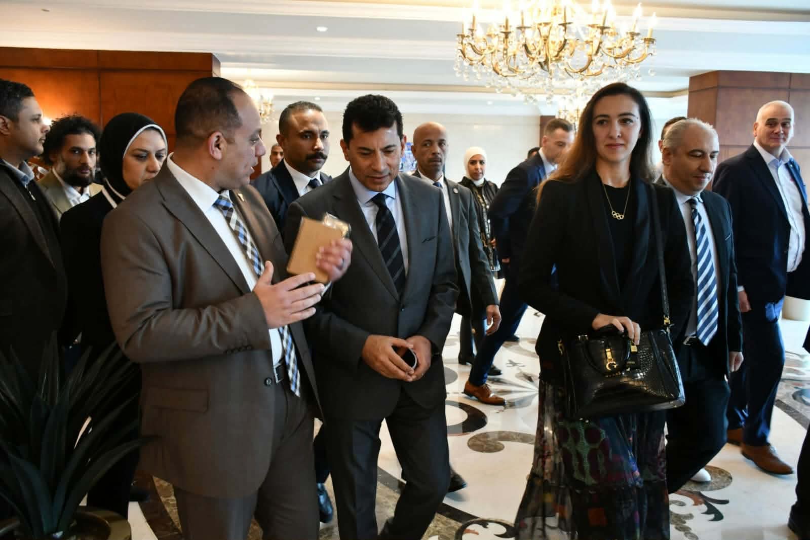 أشرف صبحي يشهد ختام بطولة مصر الدولية للريشة الطائرة البارالمبية