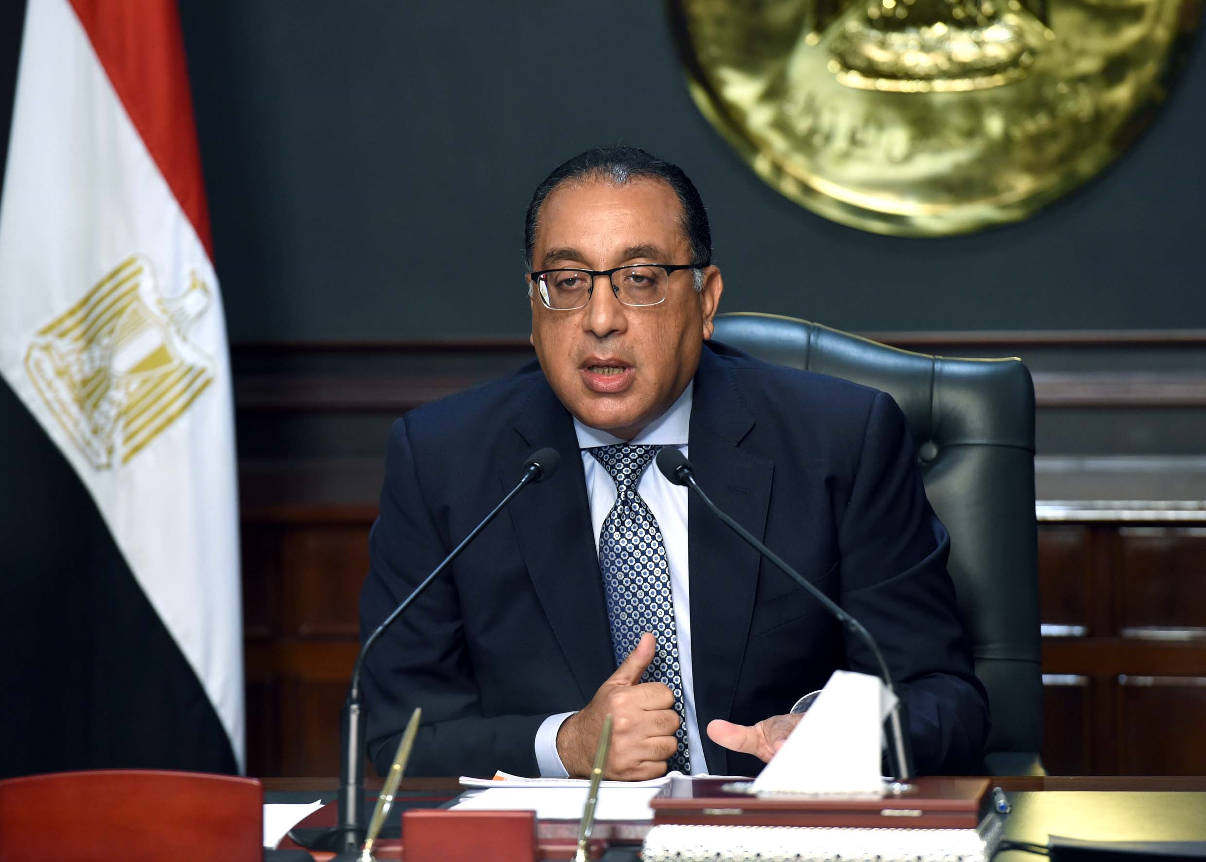 إجتماع الحكومة يبحث تطوير المستشفيات وإفتتاح مصانع قناة السويس