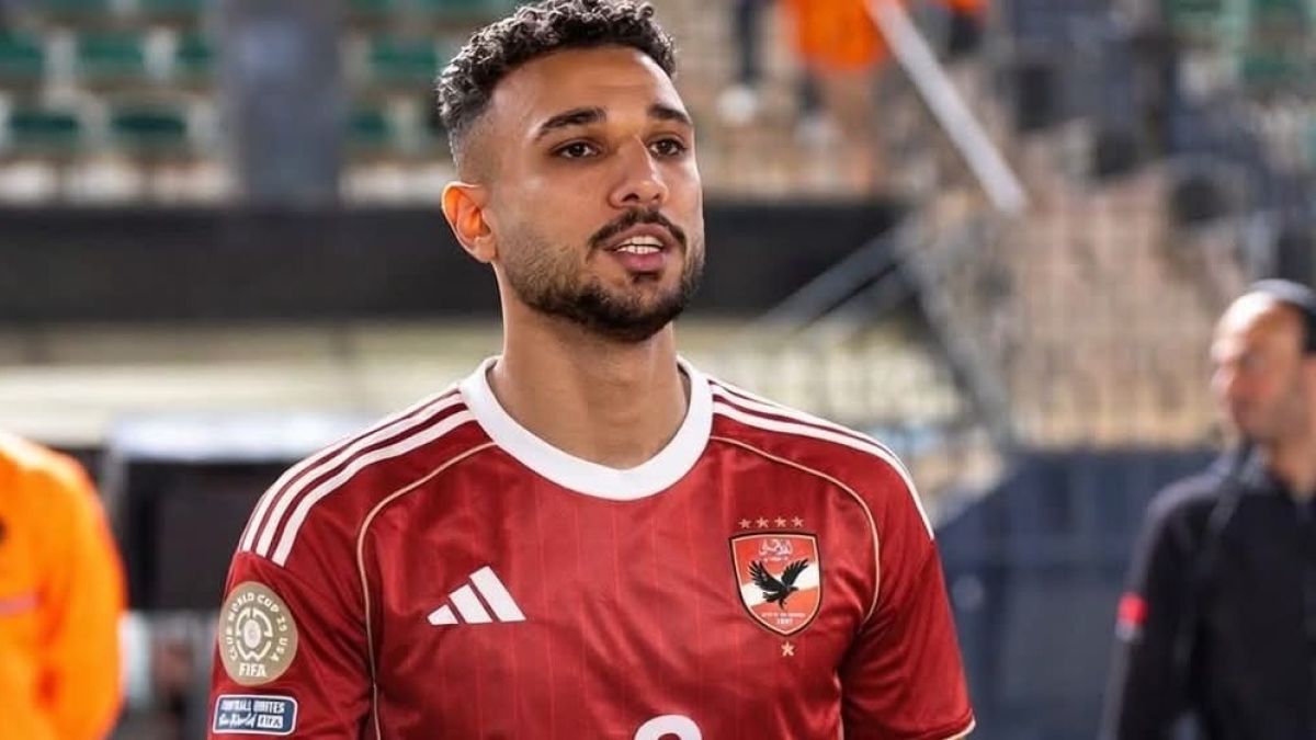 الأهلي يحسم صفقة هادي رياض رسمياً.. واللاعب يوقع غداً بعد اتصال من سيد عبد الحفيظ
