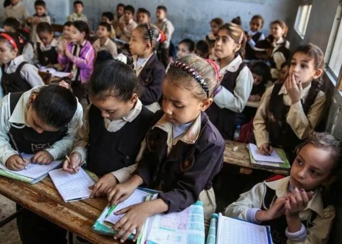 حسم الجدل حول إجازة الأربعاء والخميس.. التعليم تكشف الحقيقة لطلاب المدارس الحكومية