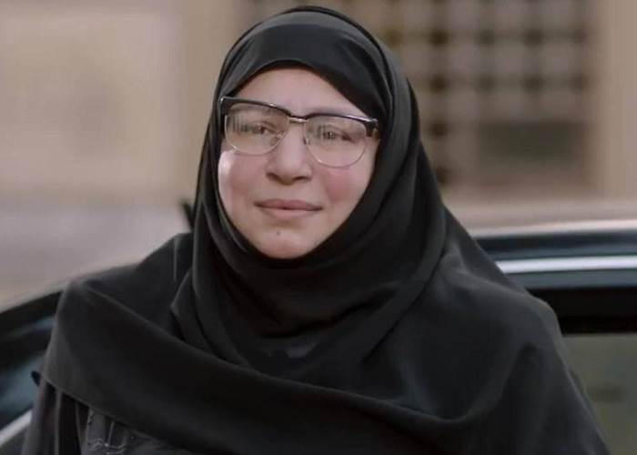 عبلة كامل تفاجئ عملاء فودافون برسالة جديدة