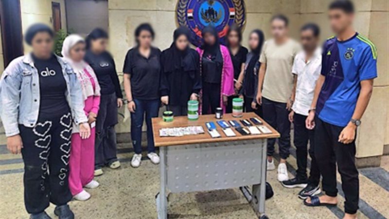 سقوط شبكة للأعمال المنافية للآداب داخل نادٍ صحي غير مرخص بالعجوزة