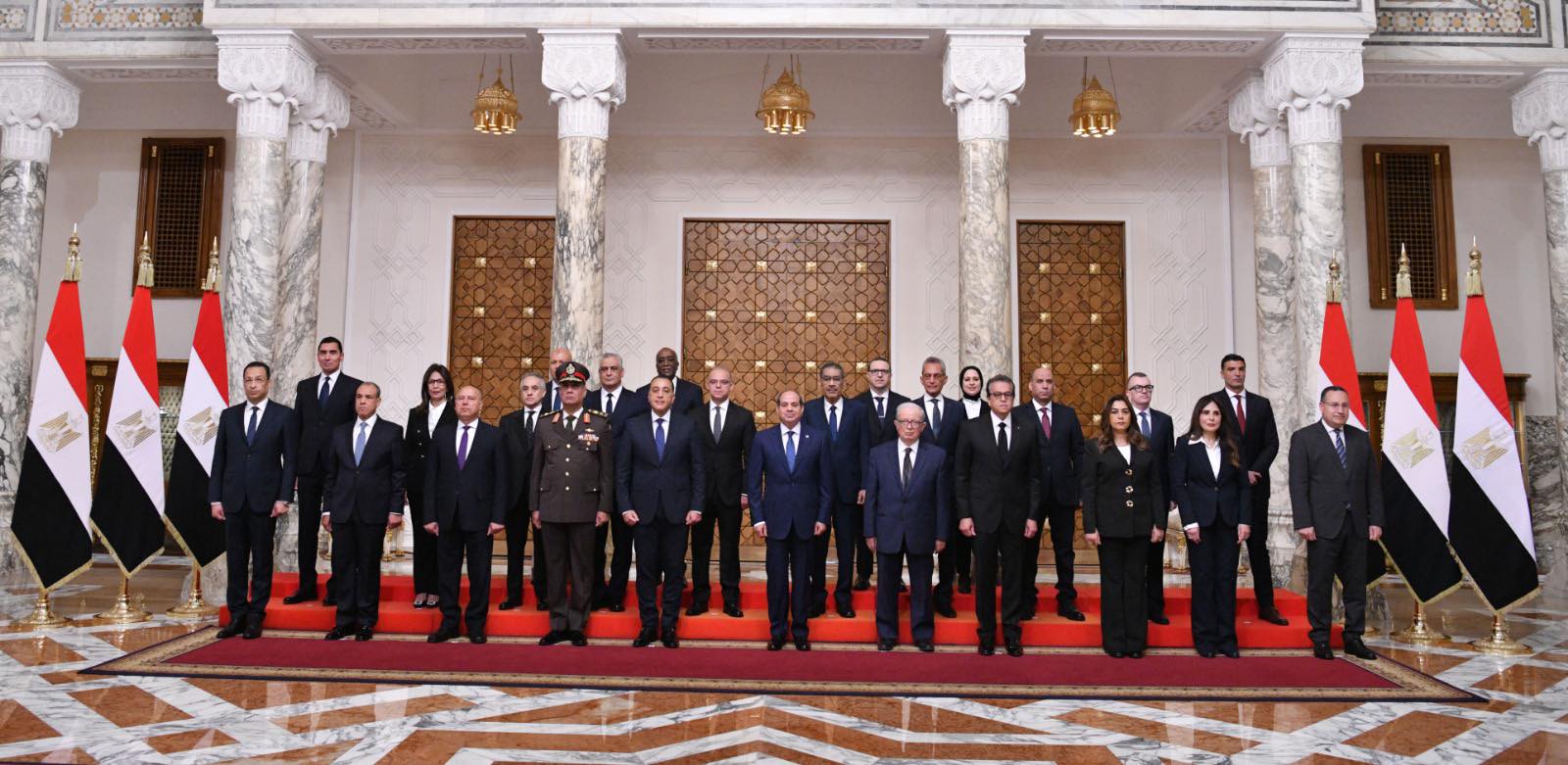 الرئيس السيسي يشهد أداء نائب رئيس الوزراء والوزراء الجدد اليمين الدستورية