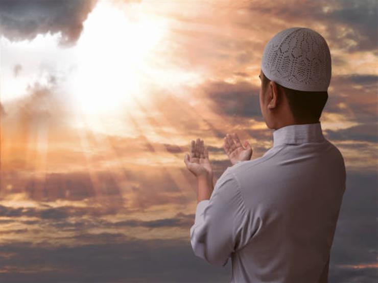 دعاء اليوم الثامن من رمضان 2026.. ردده وقت الإفطار