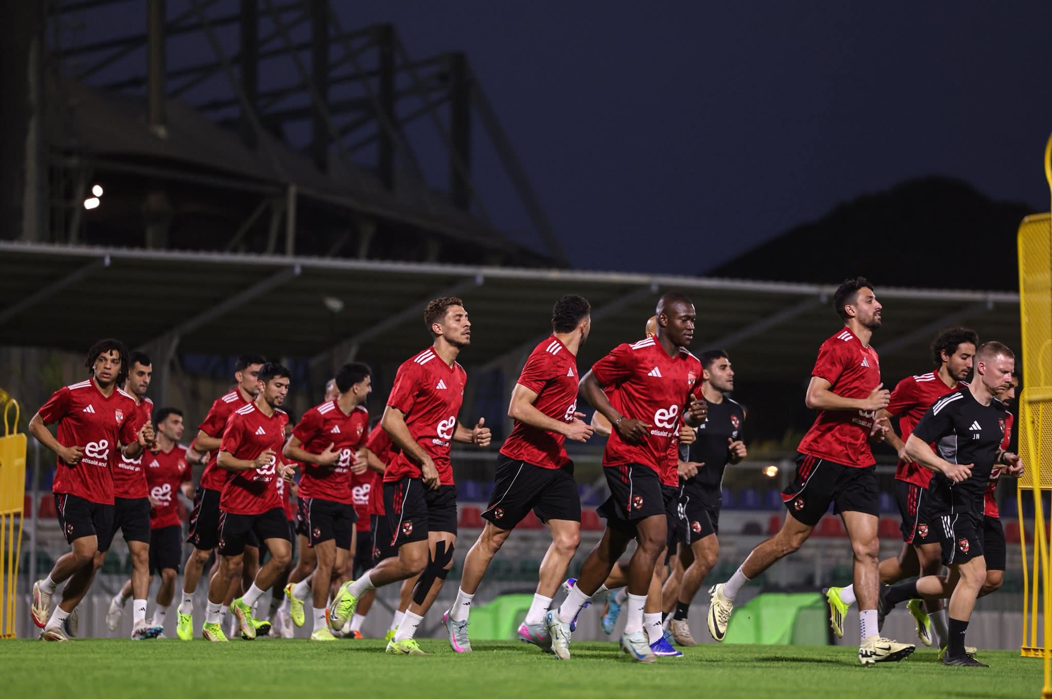 دوري أبطال أفريقيا | الأهلي يستأنف تدريباته اليوم استعدادًا لمواجهة الجيش الملكي