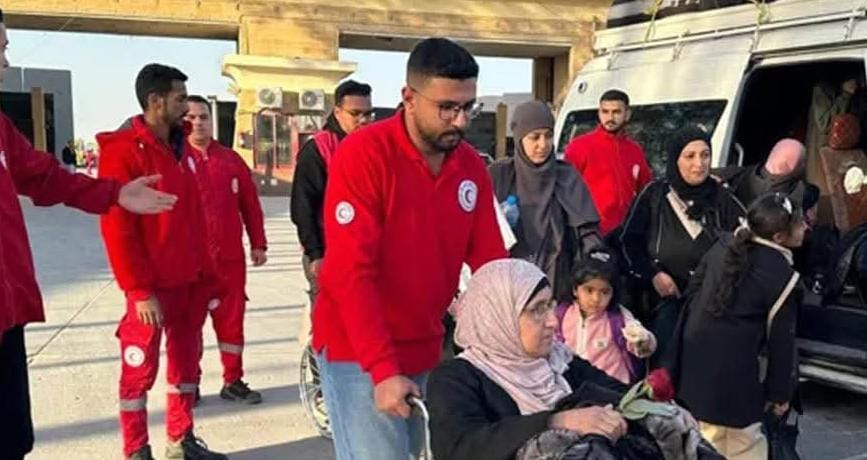 الهلال الأحمر الفلسطيني: جيش الاحتلال يلغي تنسيق سفر المرضى عبر معبر رفح اليوم