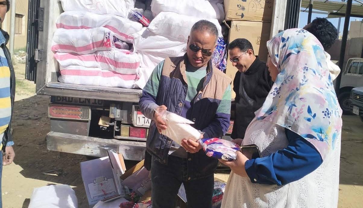 محافظ الوادي الجديد: ضبط 8 طن منتجات غذائية منتهية الصلاحية