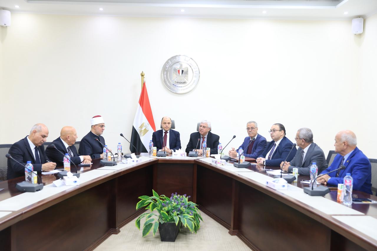 انعقاد الجلسة الإجرائية لجامعة كفر الشيخ الأهلية