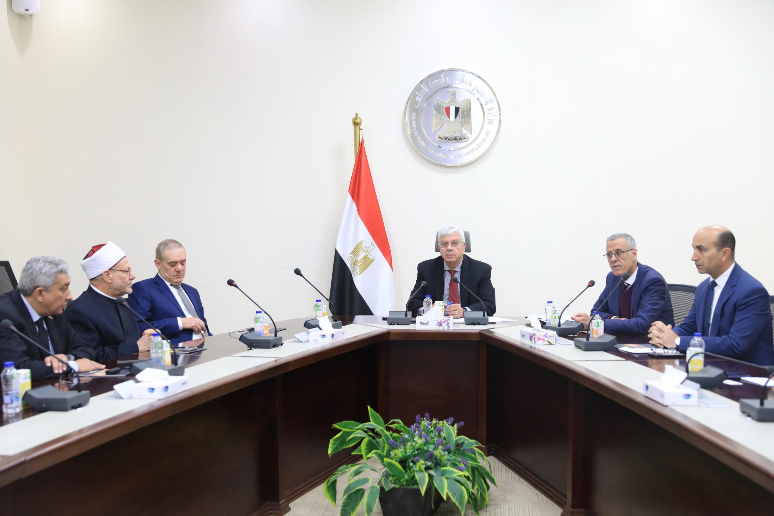 انعقاد الجلسة الإجرائية لجامعة دمنهور الأهلية