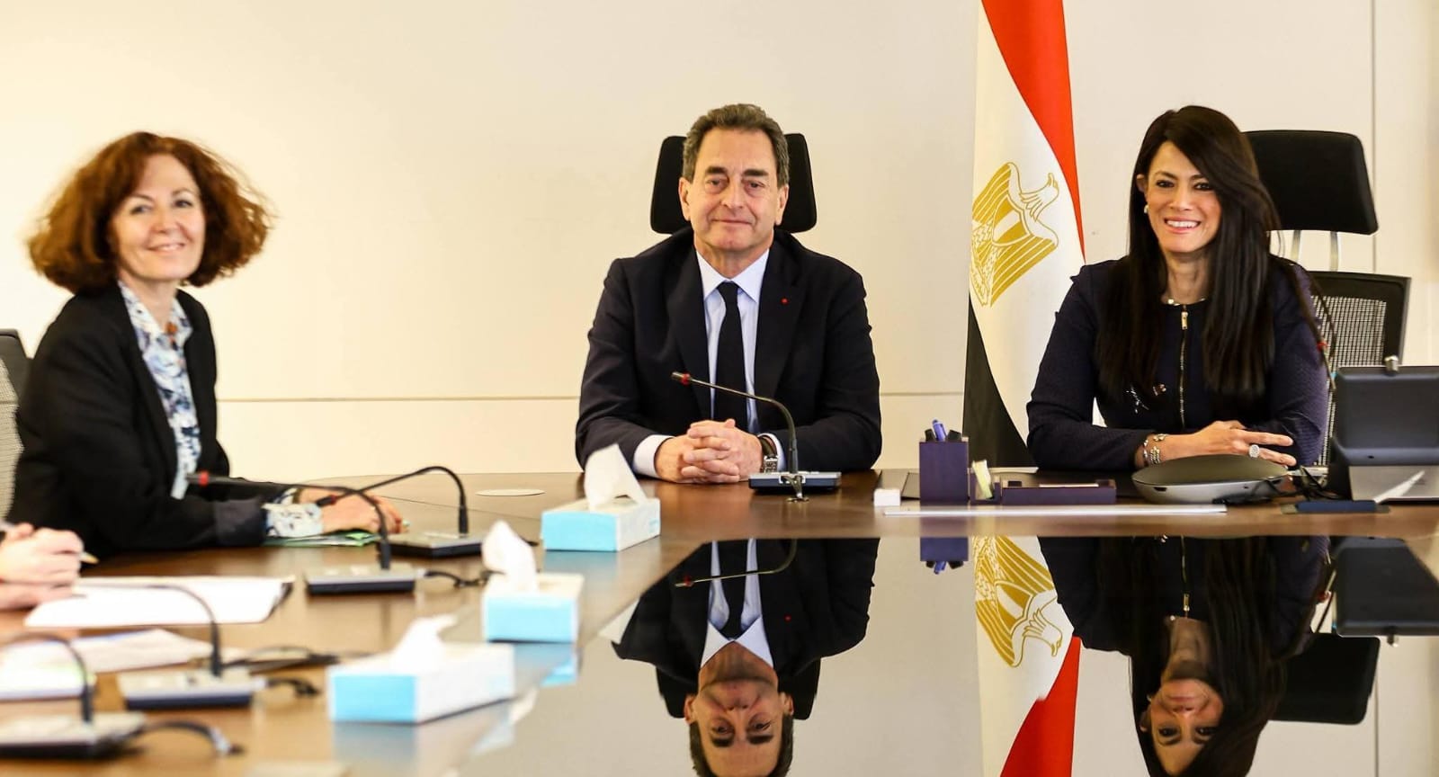 وزيرة التخطيط تبحث مع الجانب الفرنسي تعزيز العلاقات الاقتصادية