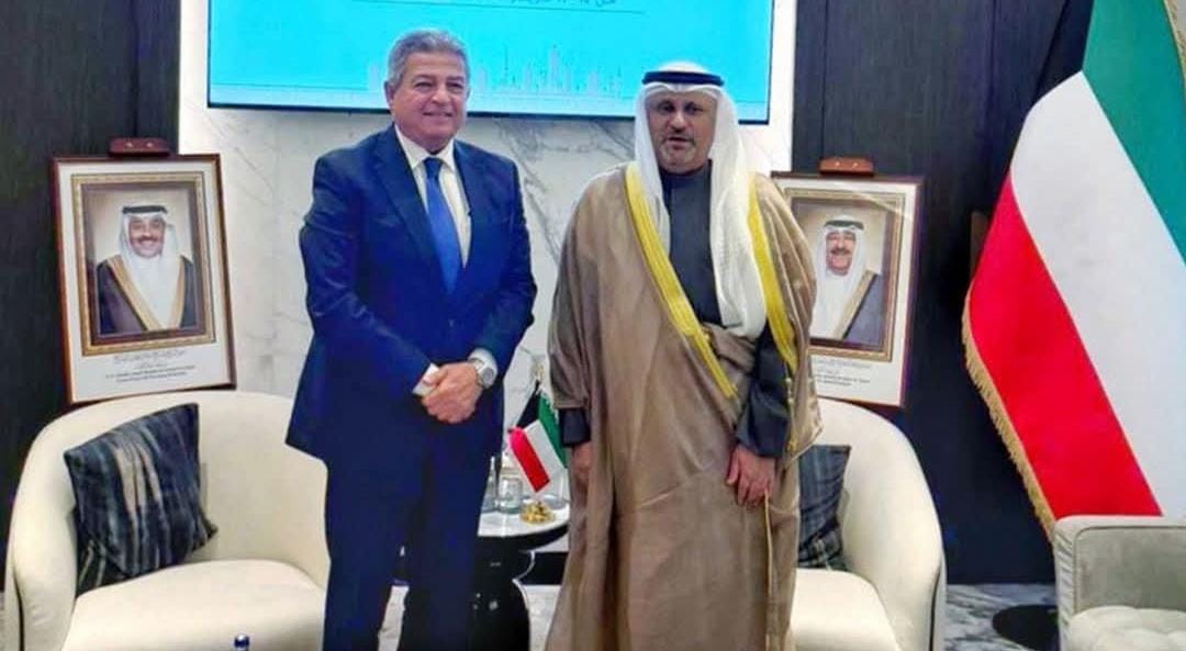 رئيس المجلس الأعلى لتنظيم الإعلام يبحث مع وزير الإعلام الكويتي بالوكالة تعزيز التعاون المشترك