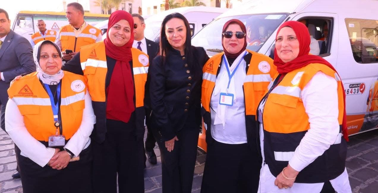 وزيرة التضامن تشهد اصطفاف فرق التدخل السريع والهلال الأحمر