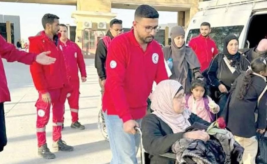وصول دفعة جديدة من الفلسطينيين إلى معبر رفح تمهيدًا لعودتهم إلى قطاع غزة