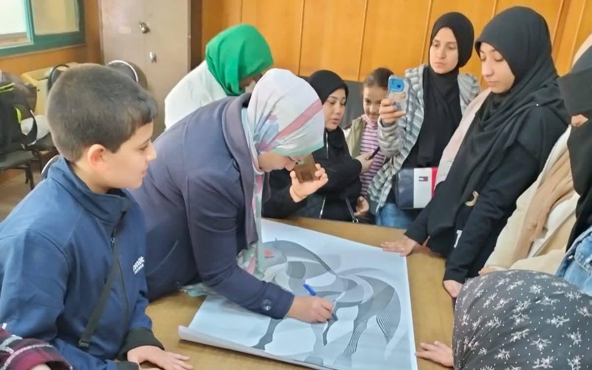 بتدريبات على حرفة الجلد.. انطلاق مشروع "مقتطفات حرفية" بقصر ثقافة الزقازيق