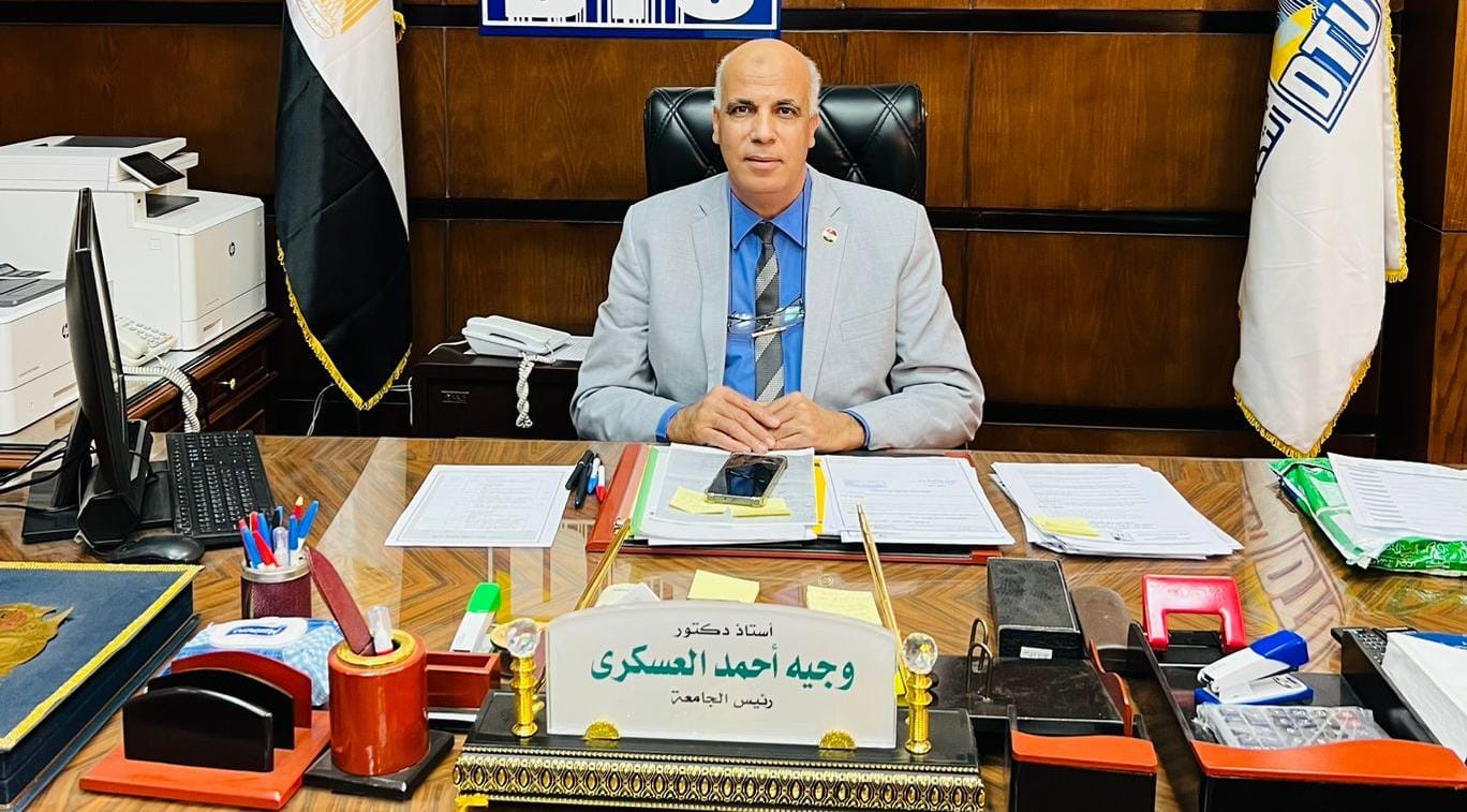 رئيس جامعة الدلتا التكنولوجية يهنئ محافظ المنوفية الجديد ويشيد بإنجازات السابق