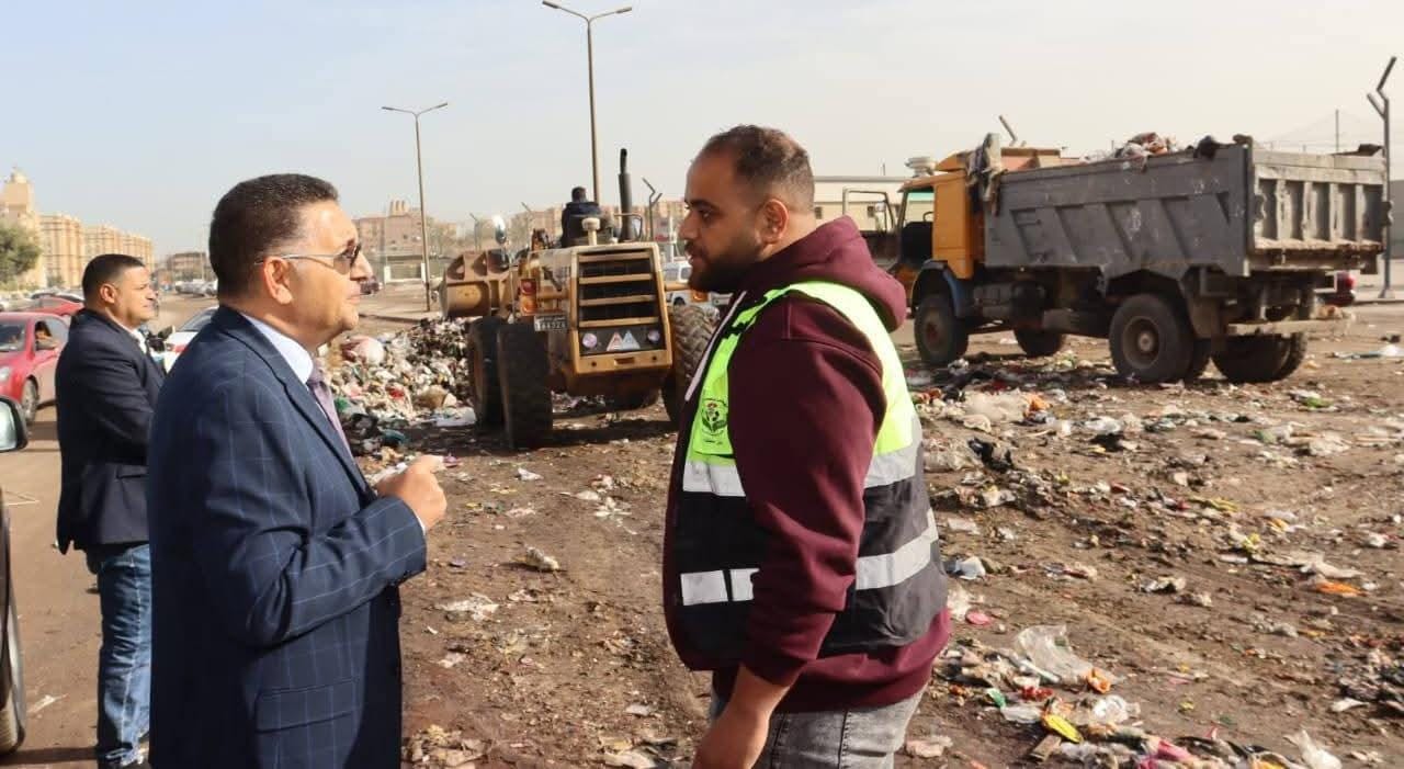 محافظ القليوبية يجري جولة مفاجئة صباحية بحي شرق شبرا الخيمة