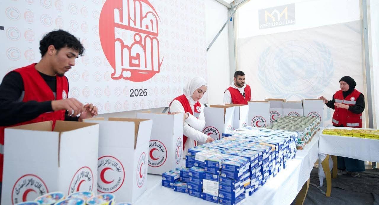 الهلال الأحمر المصري بالشيخ زويد يقدم مليون وجبة للأشقاء الفلسطينيين في غزة