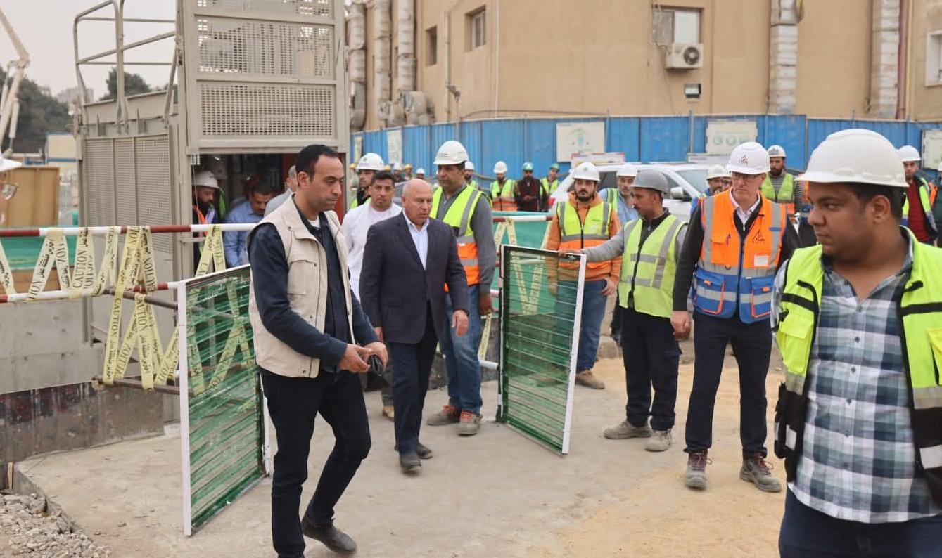 وزير النقل يتفقد موقع هبوط أرضي بمسار الخط الرابع لمترو الأنفاق ويوجه بسرعة التعامل