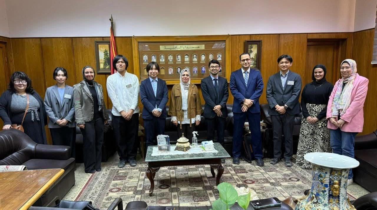وفد من جامعة هيروشيما يزور كلية الألسن بـجامعة عين شمس لبحث تفعيل اتفاقية التعاون المشترك
