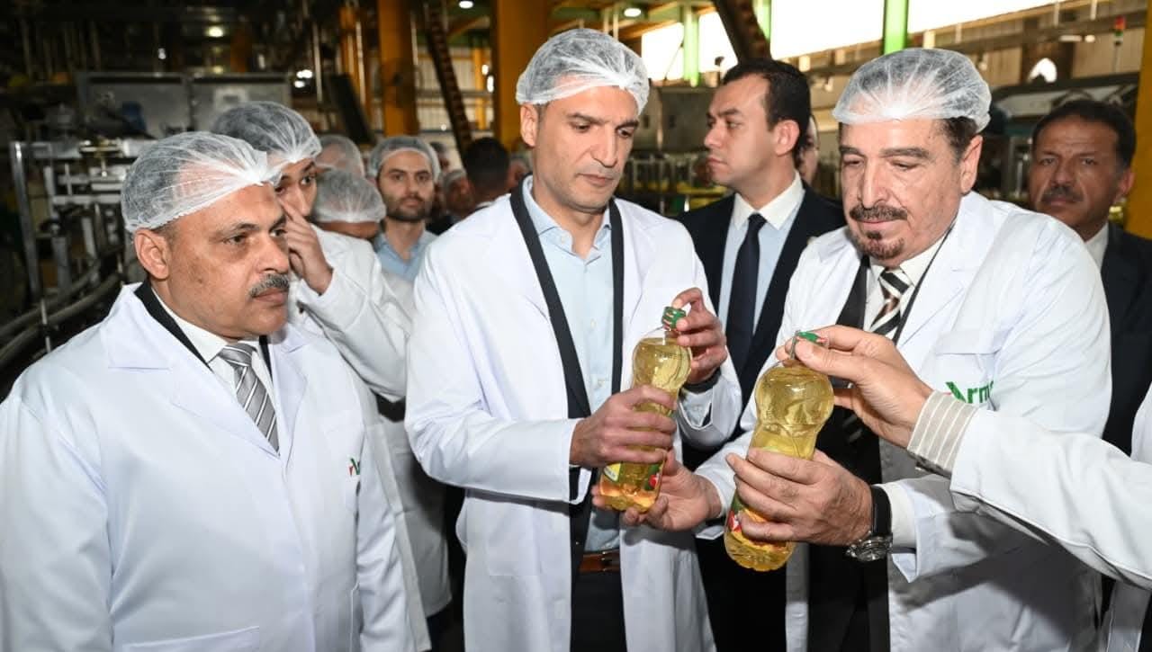 وزير الصناعة: تقديم مختلف أوجه الدعم للمصانع الوطنية لرفع نسبة المكون المحلي