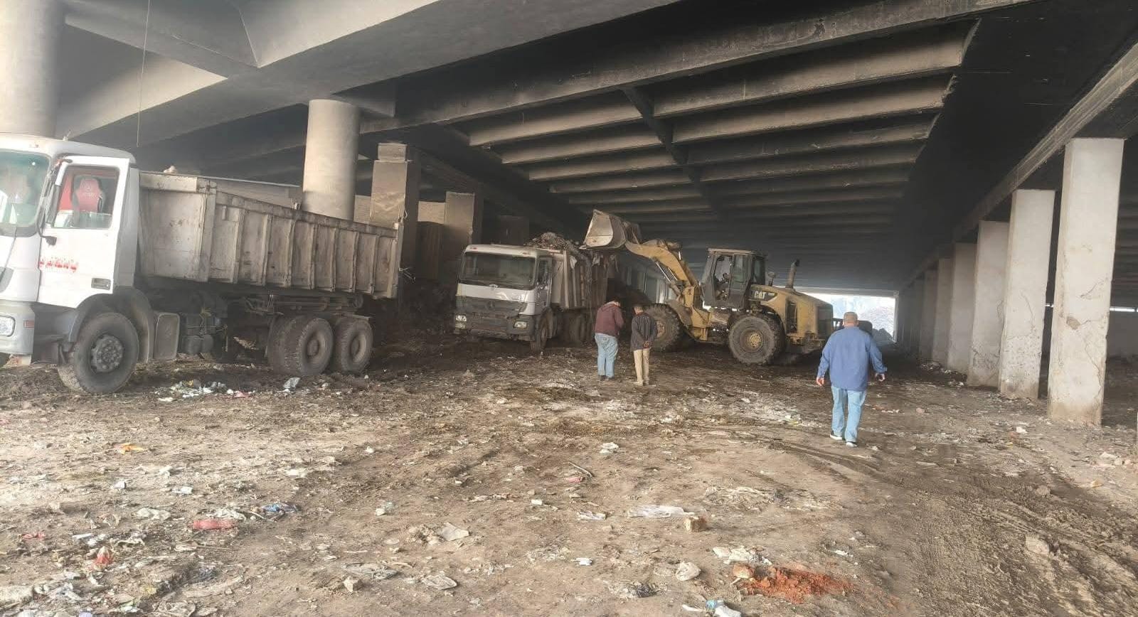 محافظة الجيزة ترفع 1060 طن مخلفات من انفاق العشاروة بالعمرانية والريس ببولاق الدكرور