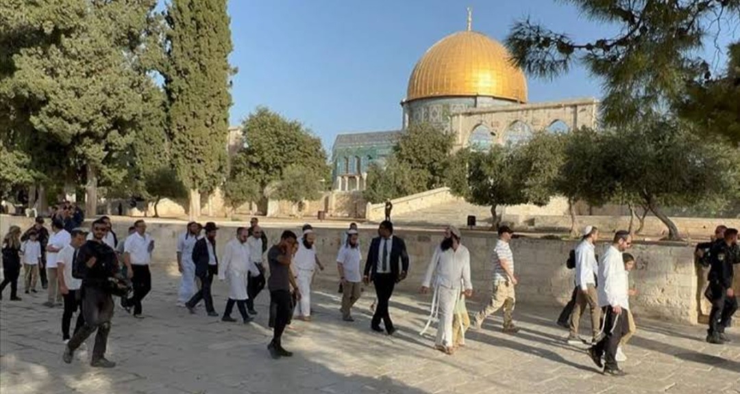 إسرائيل تسمح لـ10 آلاف فلسطيني من الضفة بإقامة صلاة الجمعة في الأقصى خلال رمضان
