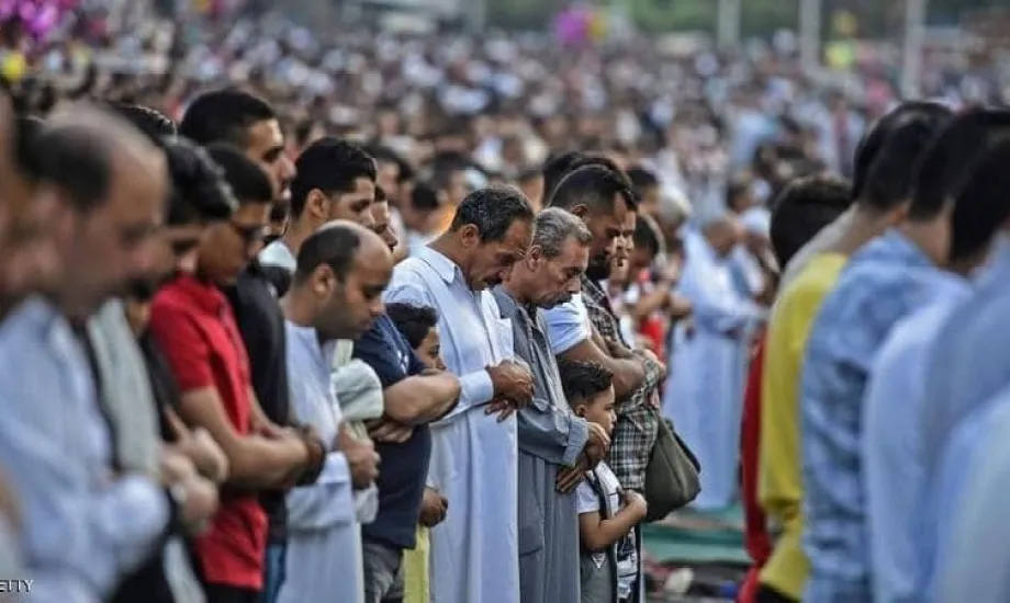 تفتيش ومتابعة للمساجد لمنع إذاعة قرآن الفجر والمغرب في رمضان