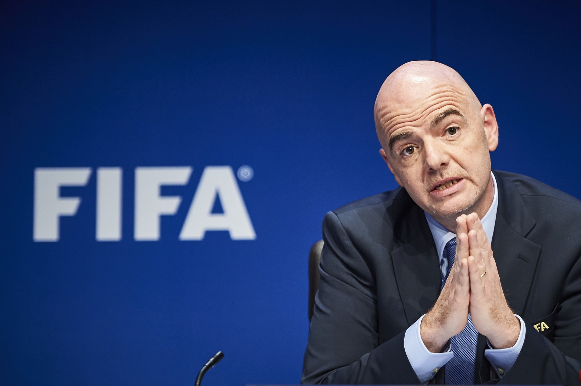 رئيس الفيفا يكشف موقفه من مشاركة إيران في كأس العالم 2026
