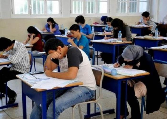 التعليم تدرس تعطيل السوشيال ميديا خلال امتحانات الثانوية العامة 2026