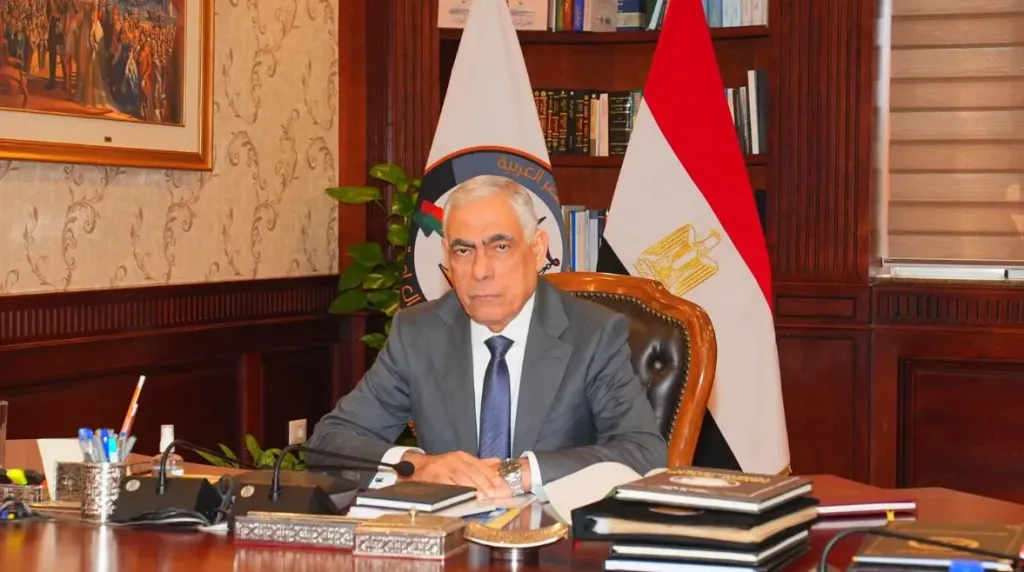 النائب العام يأمر بإحالة متهمين للمحاكمة الجنائية لتلقيهم أموالًا من الجمهور بزعم توظيفها