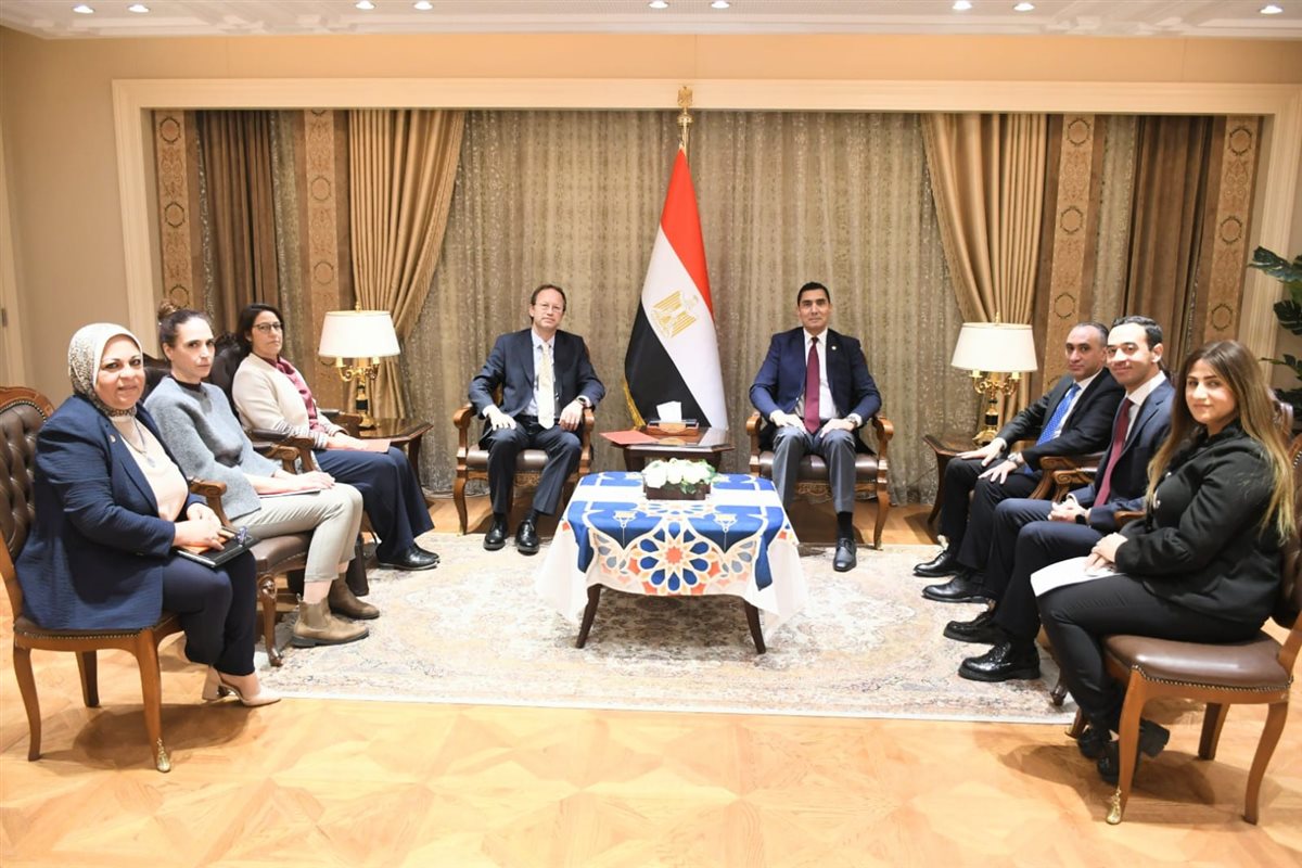 وزير الشباب يبحث مع سفير إسبانيا توسيع آفاق التعاون والاستثمار الرياضي