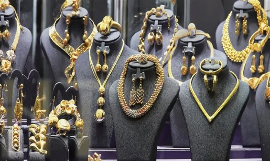 هبوط سعر الذهب عيار 21 مساء اليوم بمحلات الصاغة