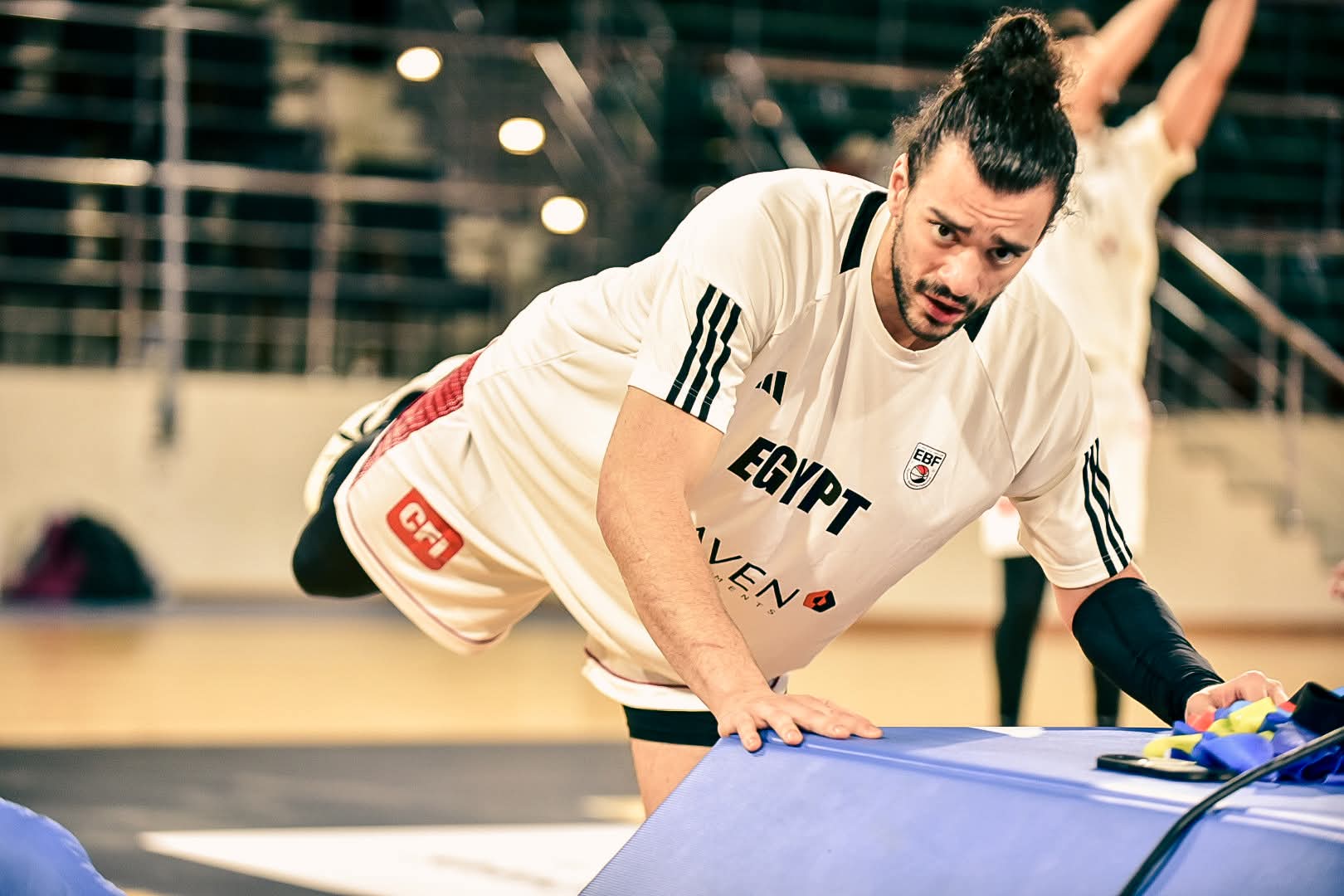 منتخب مصر يبحث عن الأمل الأخير أمام أوغندا في تصفيات كأس العالم لكرة السلة