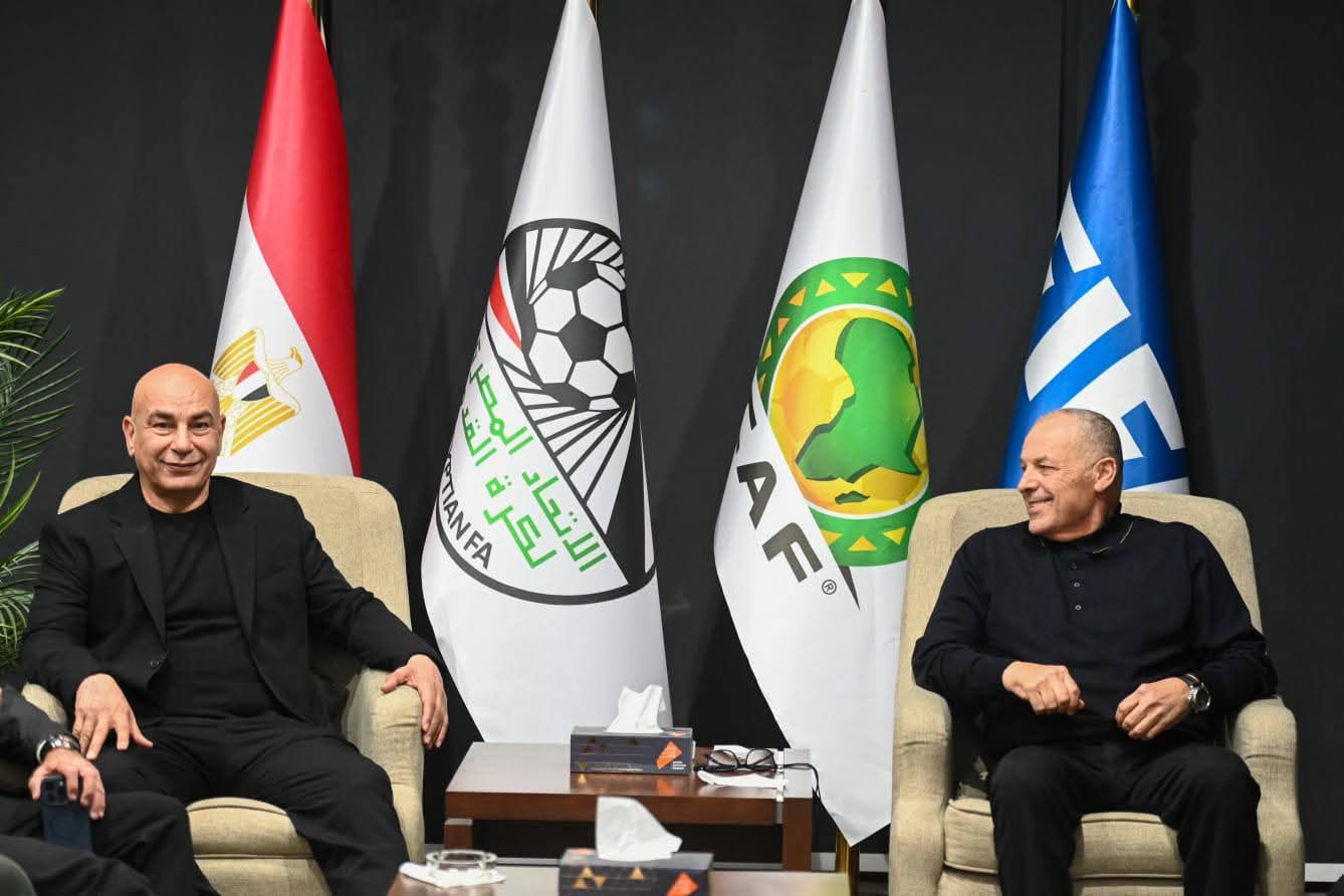 اتحاد الكرة يشكر السفير الإسباني على تسهيل تأشيرات المنتخب