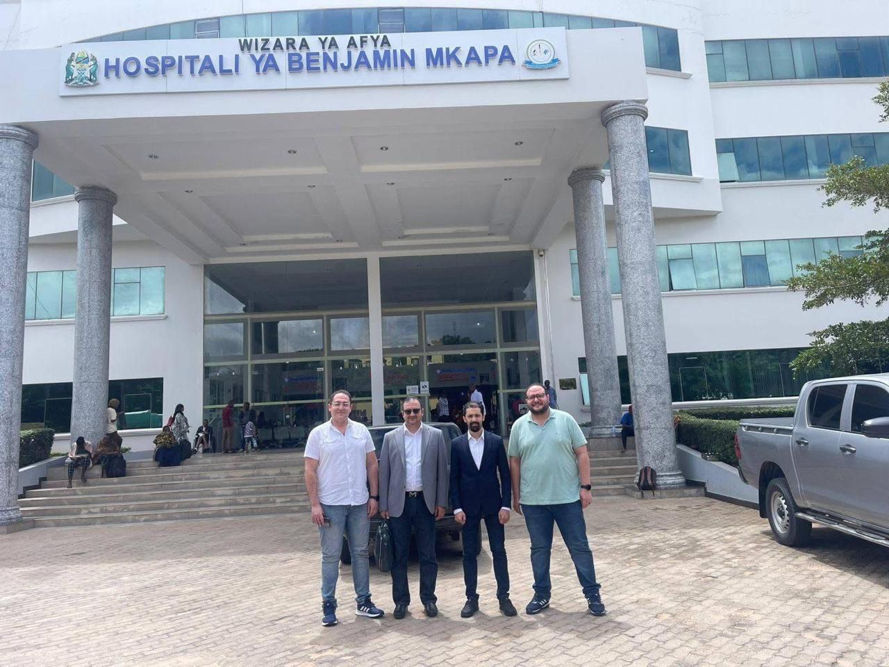 بعثة جامعة المنصورة تنجز جراحات قلب معقدة بتنزانيا