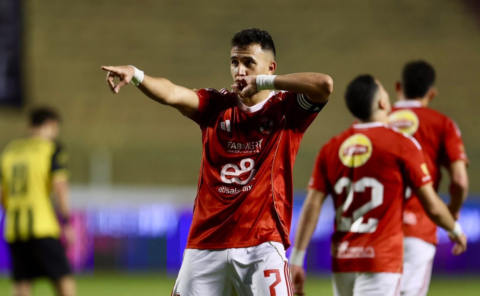 تريزيجيه يفض الشراكة مع الدباغ وناصر ويرتقي لصدارة هدافي الدوري