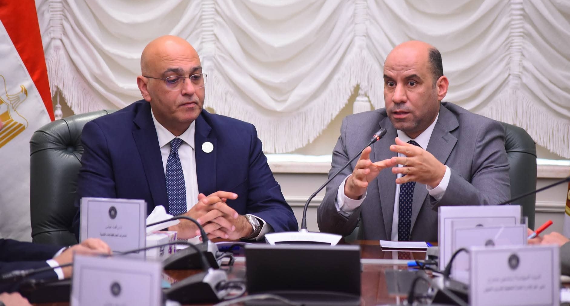 "العمل" و"تنمية المشروعات" يبحثان تدريب الشباب وخلق فرص عمل مستدامة
