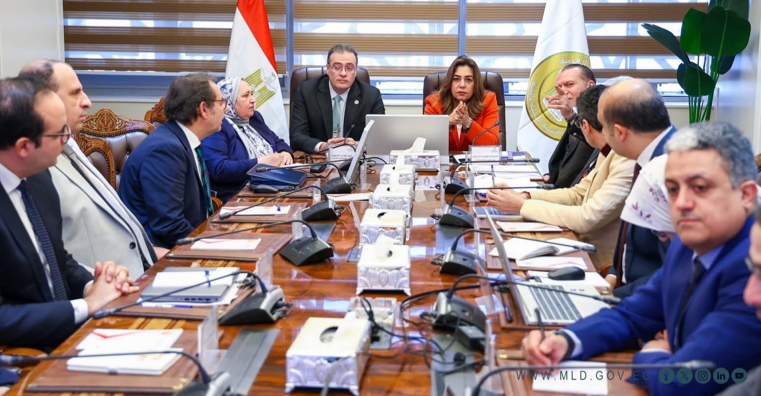 وزيرة التنمية المحلية ورئيس "التنظيم والإدارة" يتوافقان على مقترح الهيكل التنظيمي المحدث للوزارة