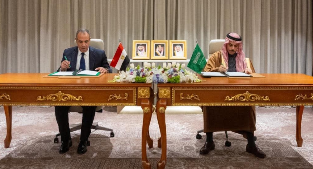مصر والسعودية توقعان اتفاقية للإعفاء المتبادل من تأشيرات الإقامة القصيرة