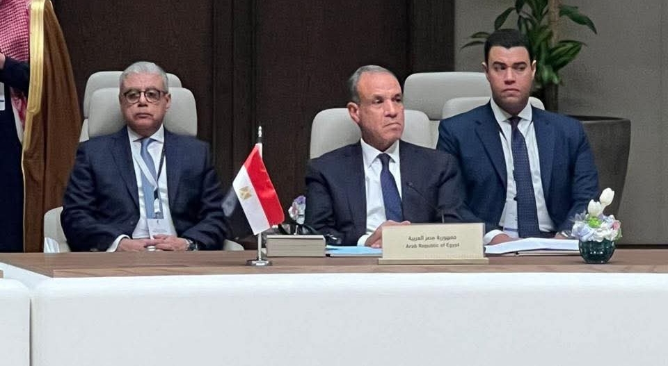 إدانة مصرية للاعتداءات الإيرانية وتأكيد دعم الخليج في اجتماع الرياض
