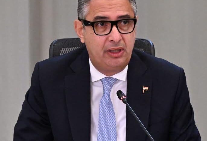 وزير التموين